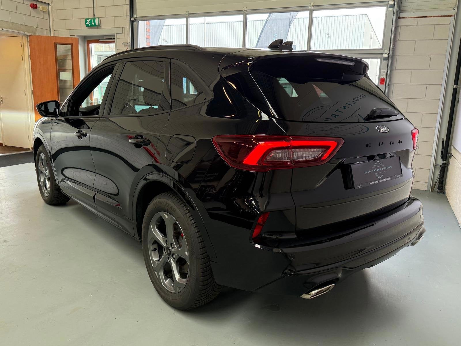 Ford KUGA 2.5 FHEV ST-LINE X, 1 Jaar Bovag Garantie, Camera,, Auto's, Ford, Automaat, Dealer onderhouden, 14 kWh, 1589 kg
