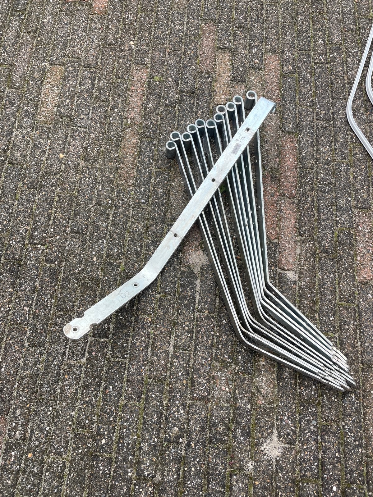Gebogen heng 80 cm (voor bijv kattenafzetting), Tuin en Terras, Ophalen, Gebruikt, IJzer, Overige typen