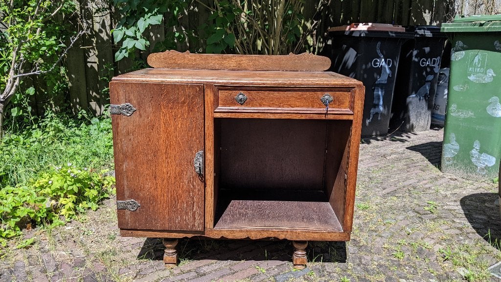 Antieke houten commode/kast, Kinderen en Baby's, Kinderkamer | Commodes en Kasten, Gebruikt, Kast, 75 tot 100 cm, Minder dan 50 cm