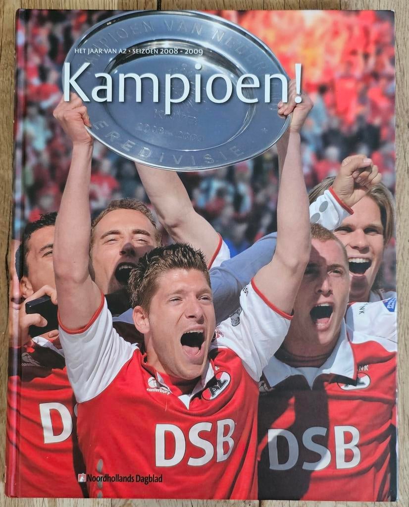 AZ Kampioen! Het Jaar van AZ Seizoen 2008-2009, Ophalen of Verzenden, Zo goed als nieuw, Balsport