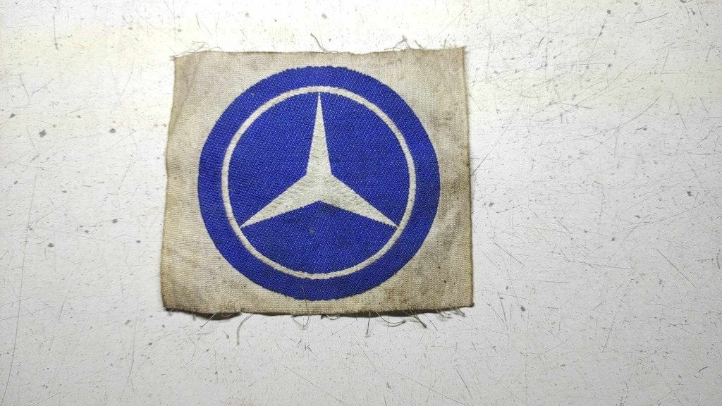 Mercedes badge, Ophalen, Zo goed als nieuw, Applicatie