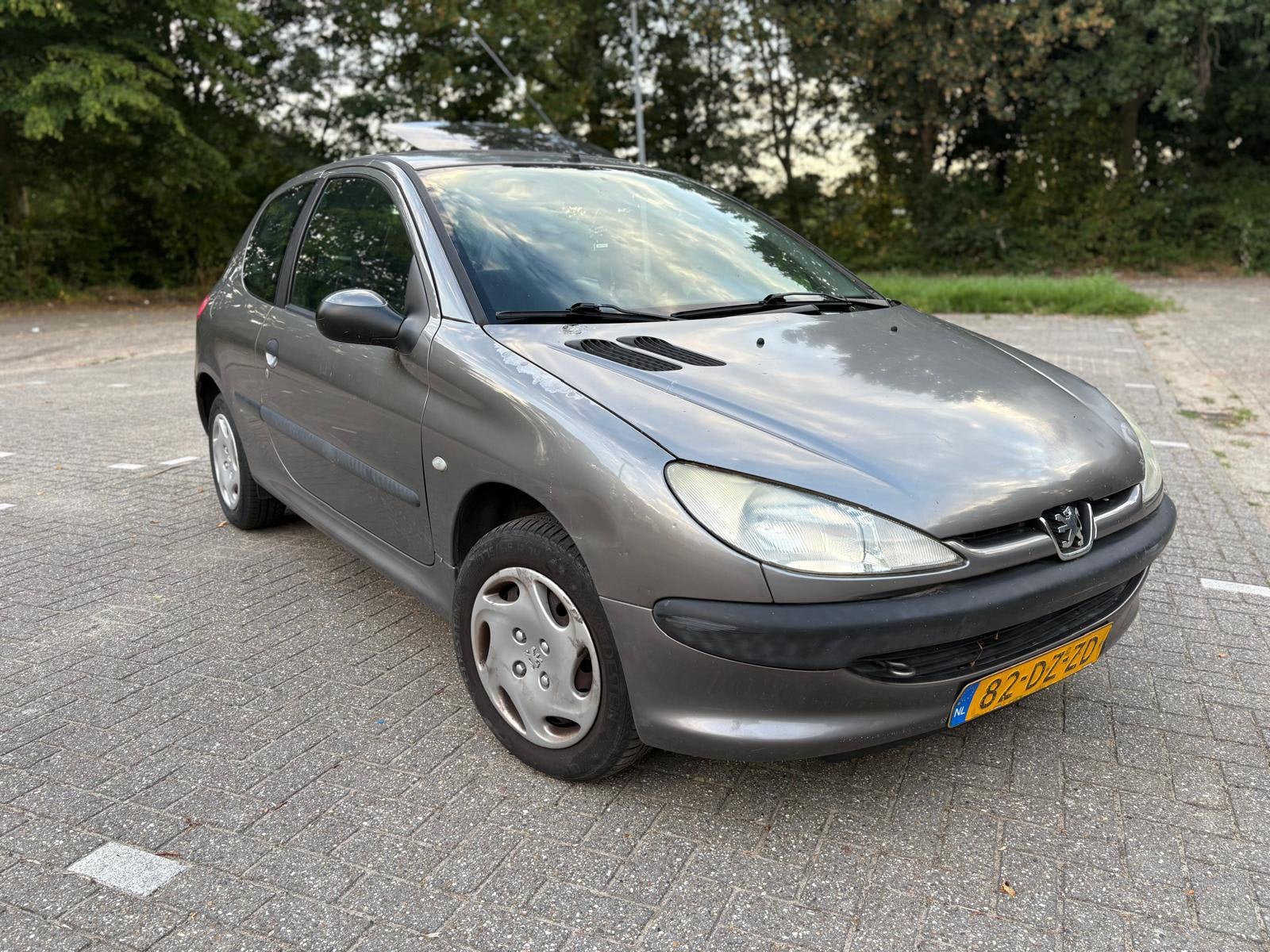 Peugeot 206 1.4 AUTOMAAT/APK OKT 2026/OPEN DAK/NAP, Auto's, Stof, Bedrijf, Blauw, 1100 kg