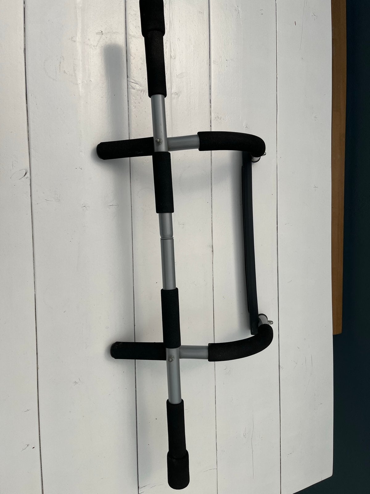 Oprekstang voor deurkozijn - Perfect voor thuistraining, Sport en Fitness, Fitnessmaterialen, Ophalen, Gebruikt, Armen, Oprekstang