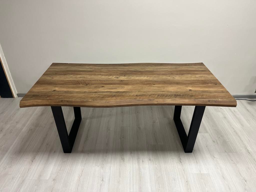 Robuuste houten bureau/eettafel met metalen onderstel, Ophalen, 50 tot 100 cm, Zo goed als nieuw, 150 tot 200 cm