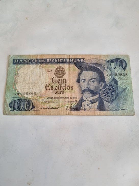 Portugal: een fraai 100 escudo's bankbiljet uit 1965, Ophalen of Verzenden, Overige landen, Los biljet