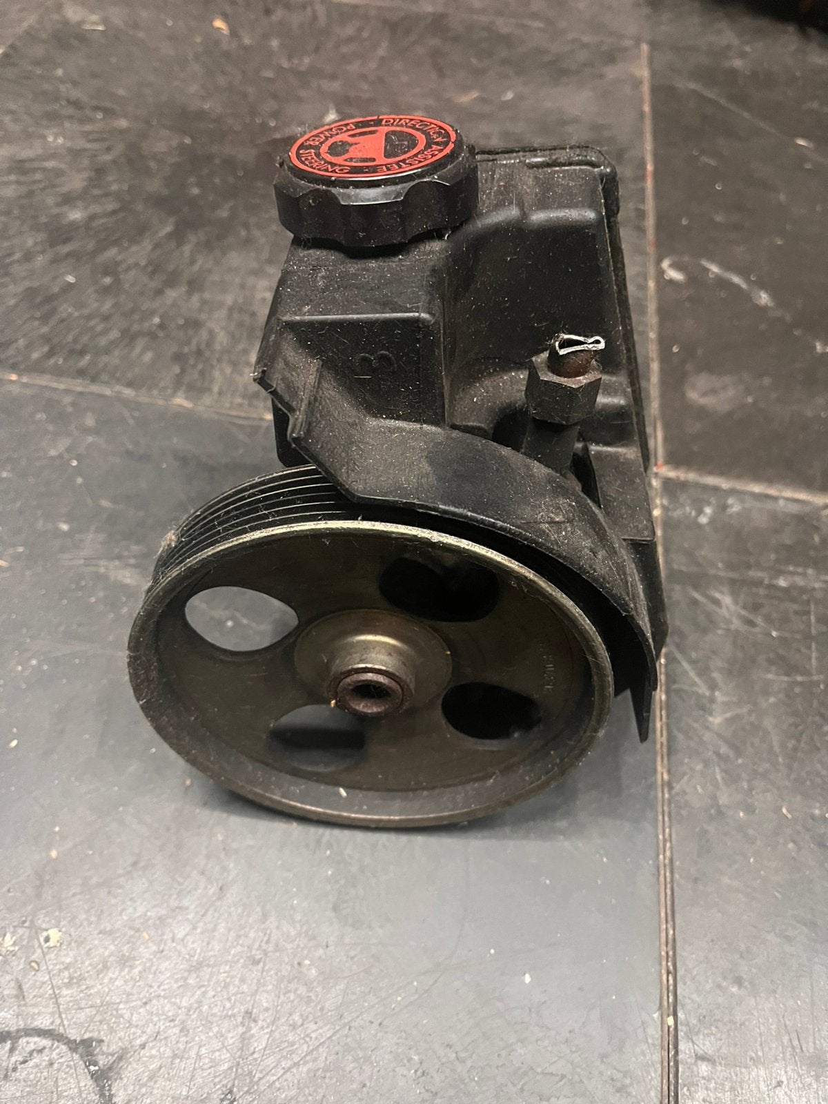 Pomp voor stuurbekrachtiging peugeot /citroen, Auto-onderdelen, Ophalen of Verzenden, Peugeot