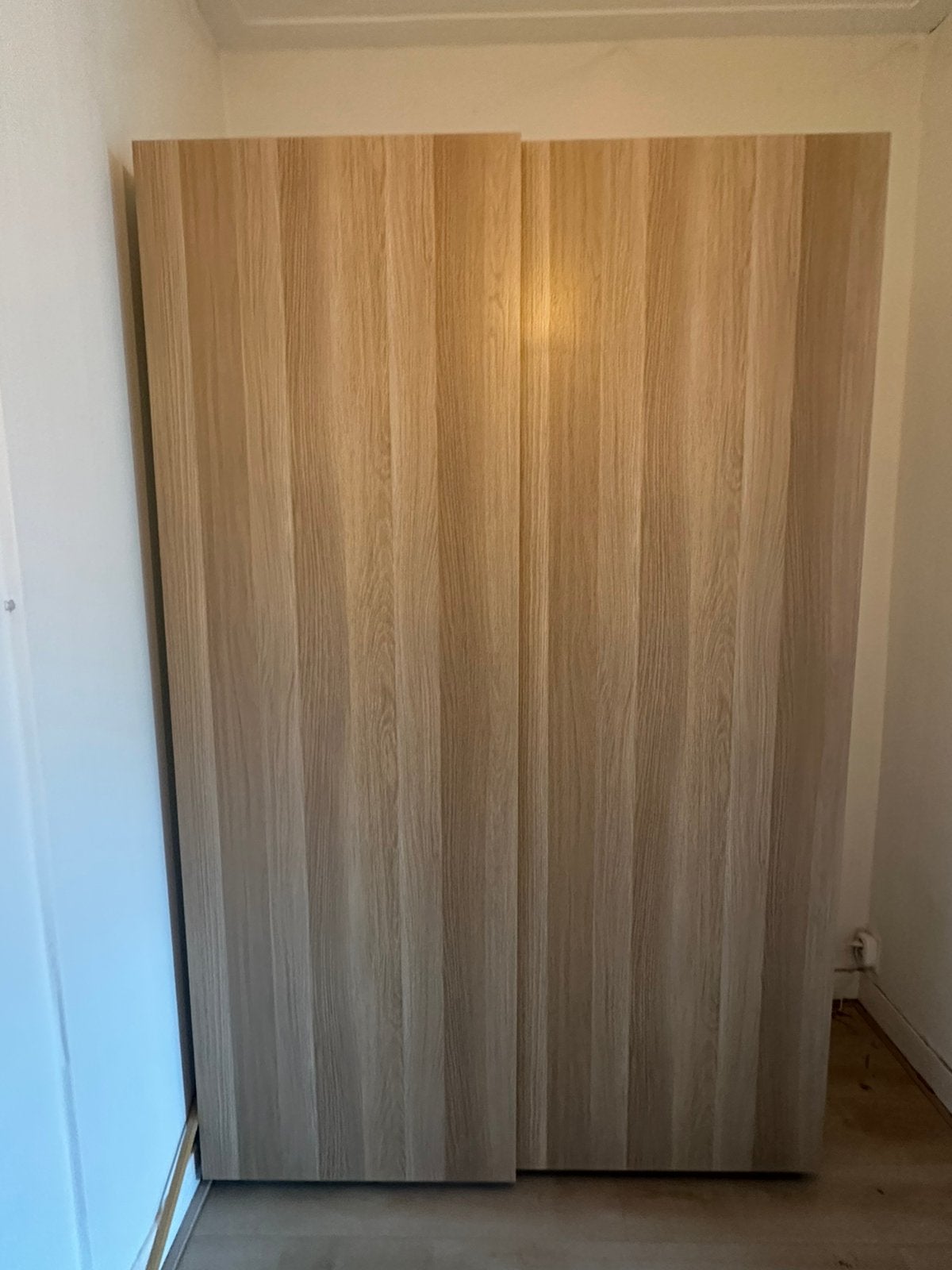 IKEA PAX kledingkast met ingebouwde verlichting, Huis en Inrichting, Kasten | Kledingkasten, Gebruikt, 100 tot 150 cm, 200 cm of meer