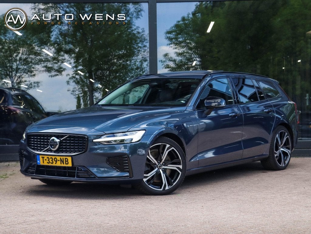 Volvo V60 T6 AWD Plus Dark Pano 360 Cam Trekh. Harman Kardon, Automaat, Gebruikt, Euro 6, 4 cilinders