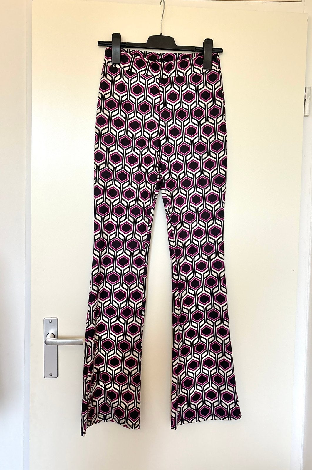 Pescara flared broek • legging • maat M • paars wit zwart, Kleding | Dames, Maat 38/40 (M), Paars, Ophalen of Verzenden, Zo goed als nieuw