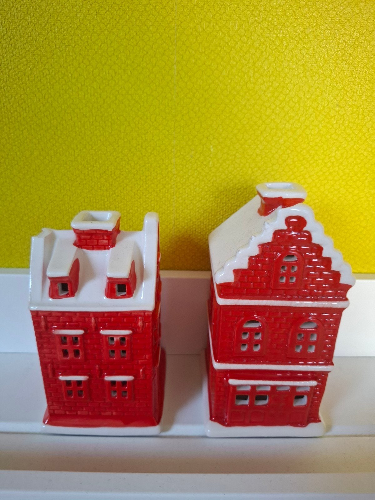 Postcode Loterij huisjes nr. 2 en 8 met lichte beschadiging, Verzamelen, Ophalen of Verzenden, Gebruikt