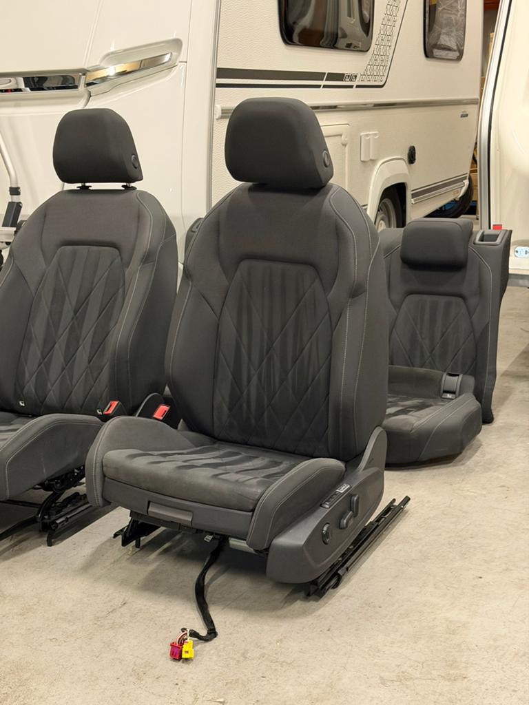 Volkswagen golf 8 interieur stof/alcantara, Auto-onderdelen, Ophalen of Verzenden, Volkswagen