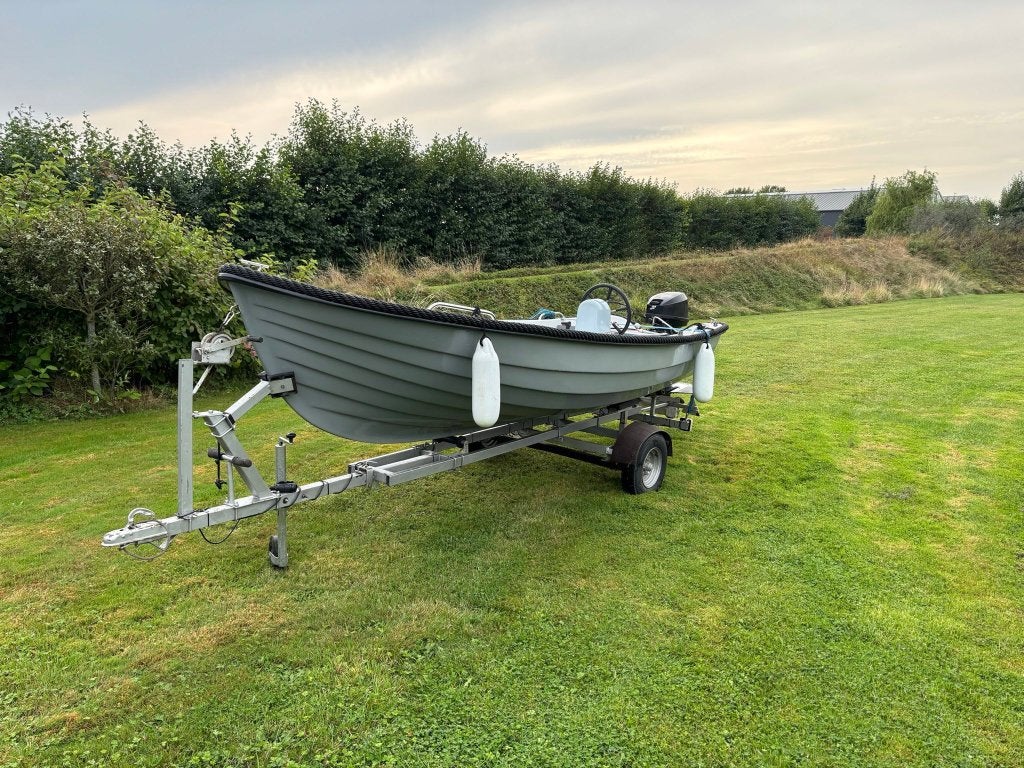 Avila Marine 430 Sloep (2022) | Compleet incl. trailer, Tender, Rondzit, 10 pk, 5 m