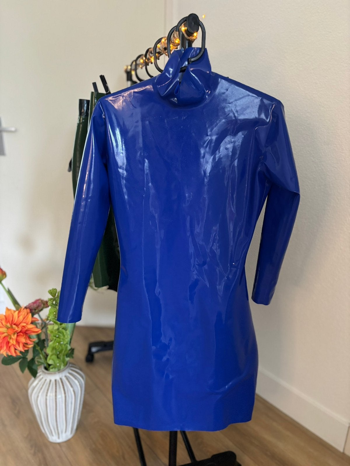 Halter jurk / Latex / Maat S, Verzenden, Blauw, Overige typen