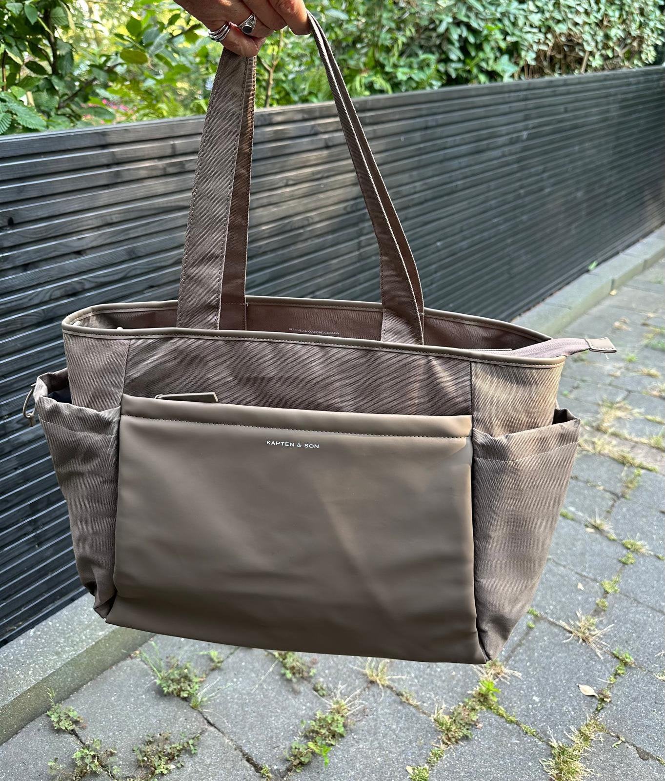 Kapten & Son, Hellvi Pro Large Walnut tas, taupekleurig, Ophalen, Zo goed als nieuw, 30 cm of meer