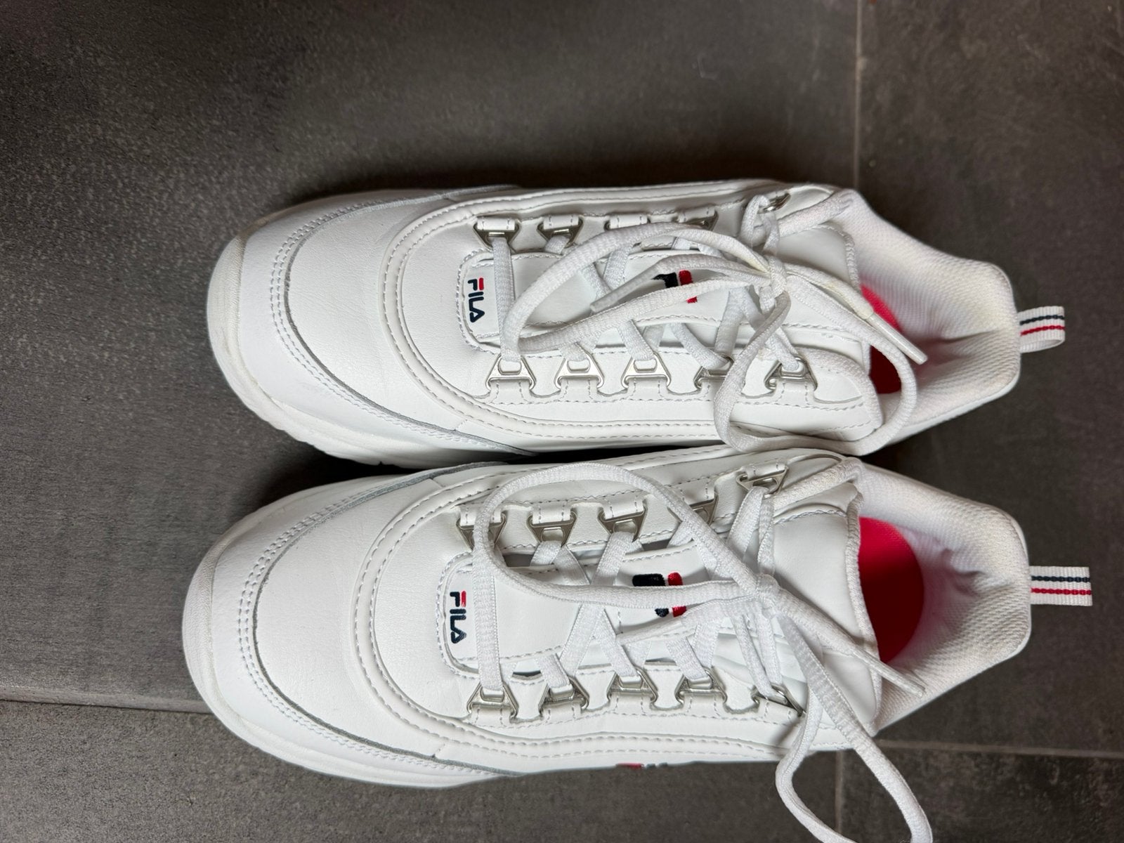 Als nieuw! Fila, Wit, Ophalen of Verzenden, Sneakers of Gympen, Zo goed als nieuw