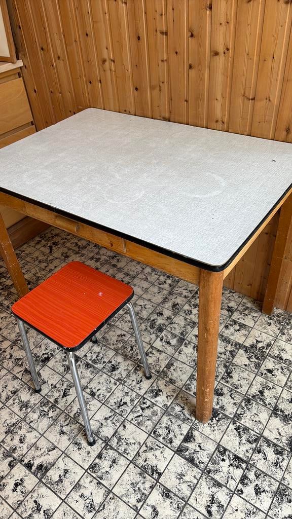 Tafel met kruk, Ophalen, Zo goed als nieuw, Rechthoekig, 50 tot 100 cm