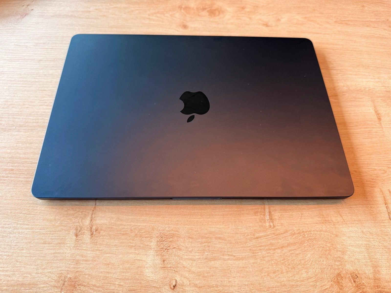 RUILEN: Apple MacBook Air 15 inch M4 (met garantie+factuur), Computers en Software, Apple Macbooks, Ophalen, 256 GB, Zo goed als nieuw