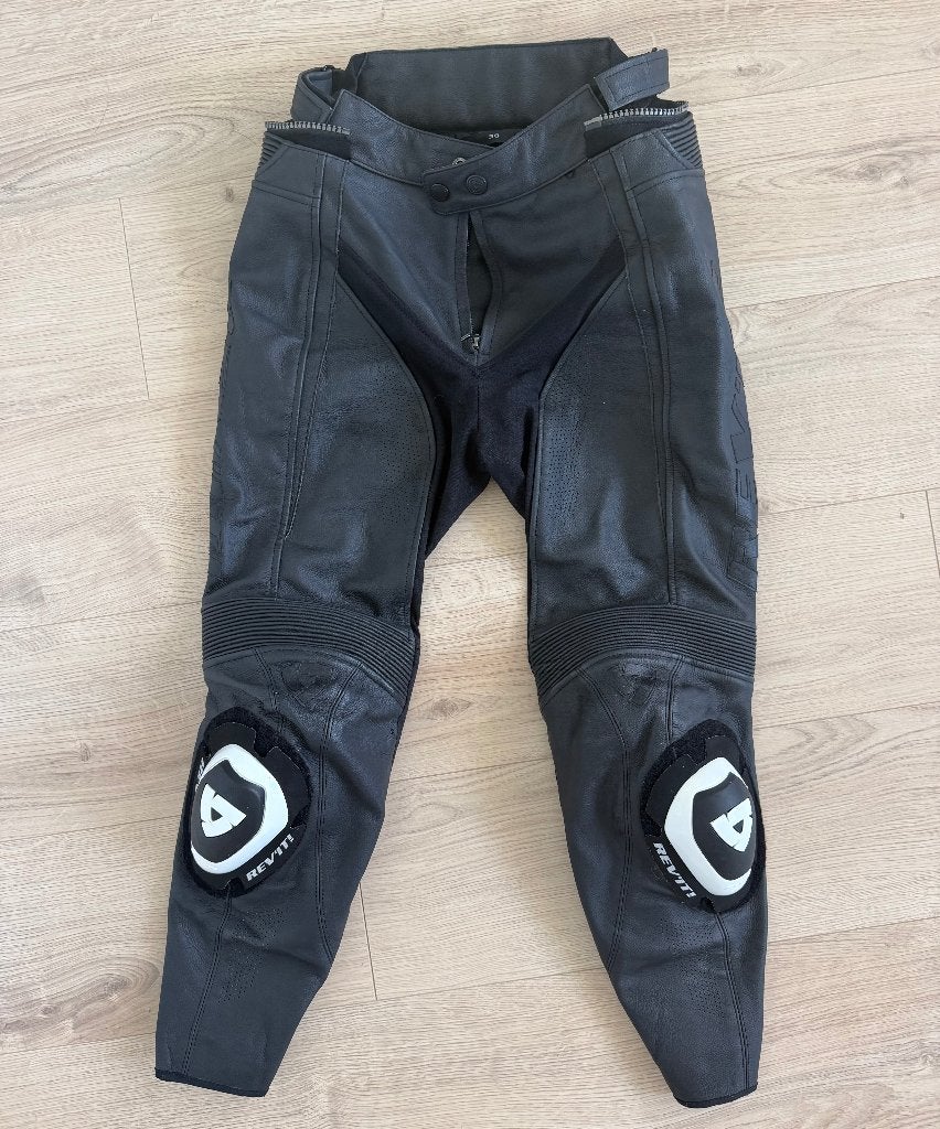 Motorbroek Revit 38 leer dames, Ophalen, Broek | leer, Macna, Revit, Evolution, IXS, Dames