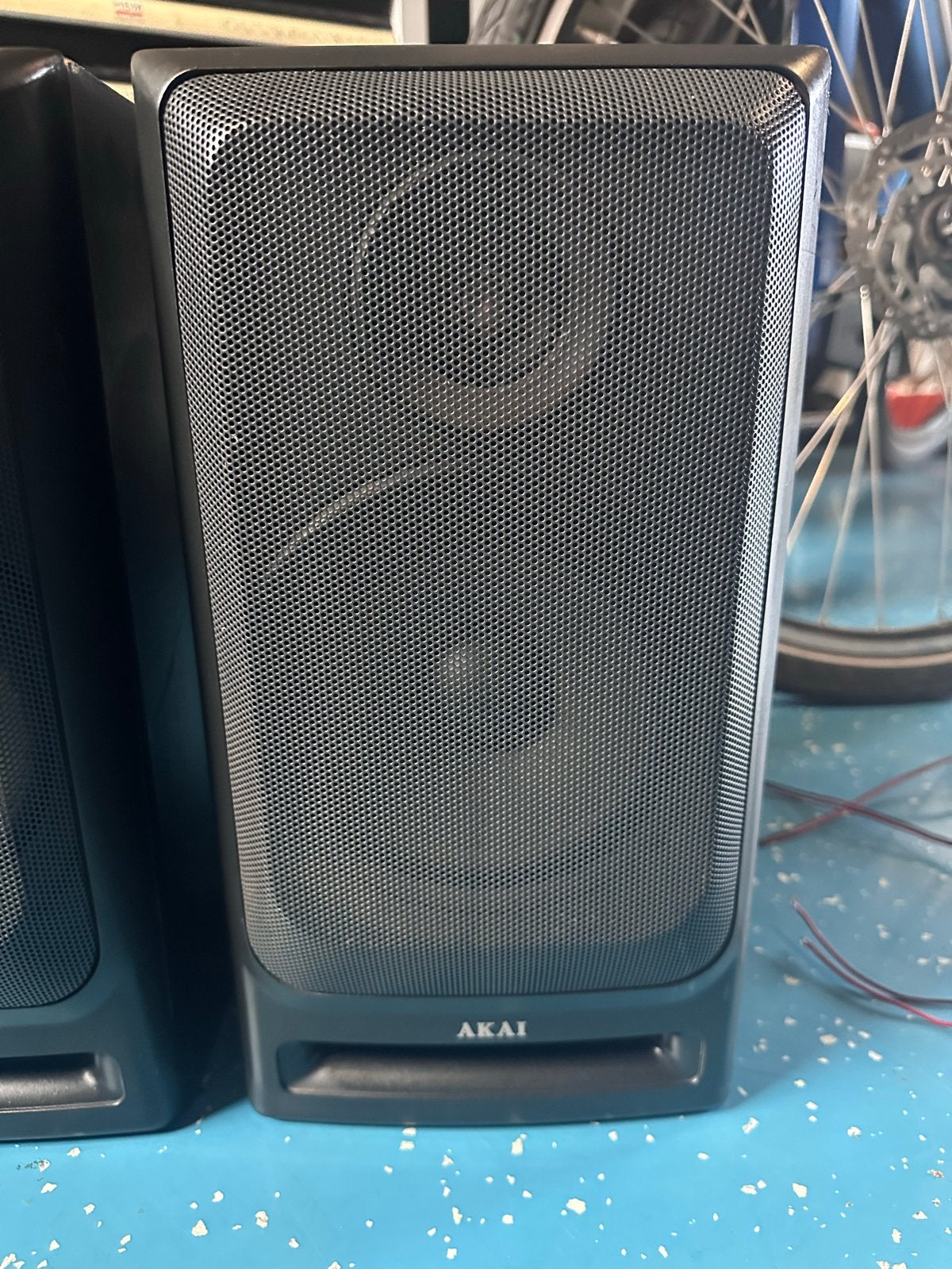 Akai SW-M40 Speakers - Zeer Goed Werkend, Mooi Geluid, Gebruikt, 8121cv, Ophalen of Verzenden, Info@prolac.nl