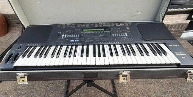 Technics KN1200 PCM Keyboard - met koffer en extra stijlen, Ophalen, Gebruikt, 61 toetsen, Technics