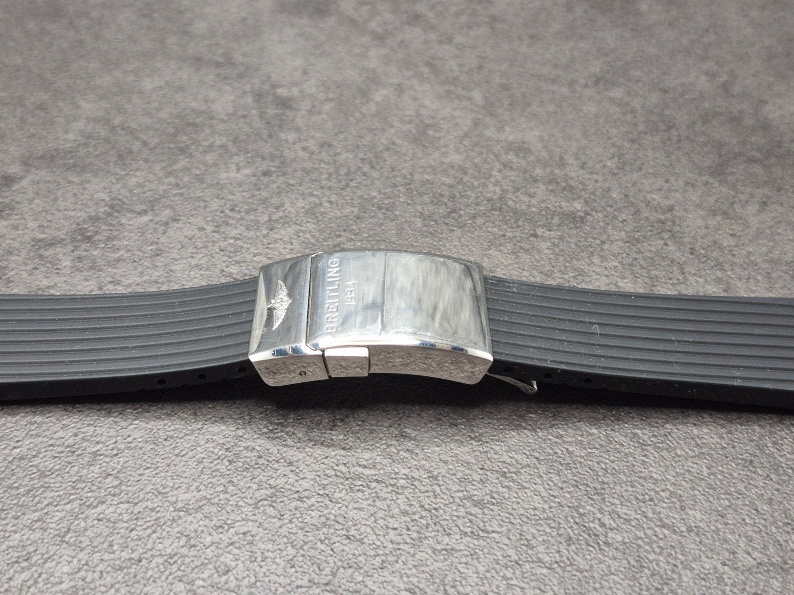 Breitling vouwsluiting met rubber navitimer band 24mm aanzet, Sieraden, Tassen en Uiterlijk, Horloges | Heren, Zwitserland, Staal