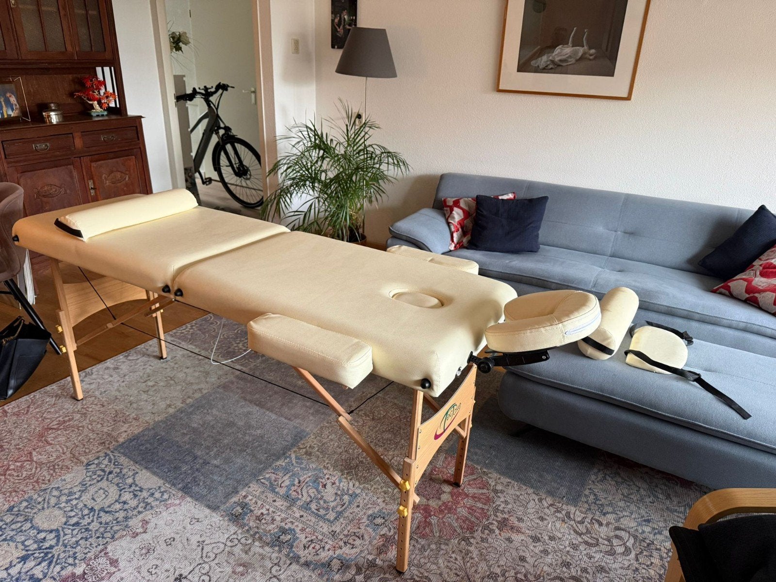 Massagetafel inklapbaar met 5 cm vulling en houten frame, Sport en Fitness, Ophalen, Gebruikt, Massagetafel