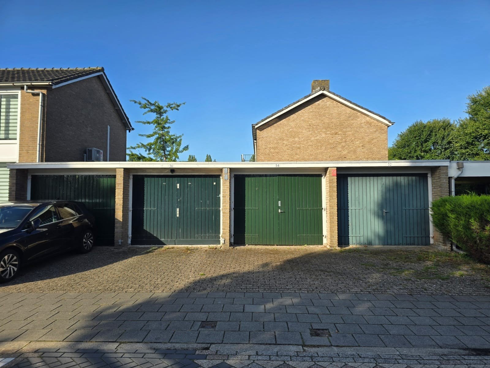 Te koop: ruime garagebox in Arnhem-Noord