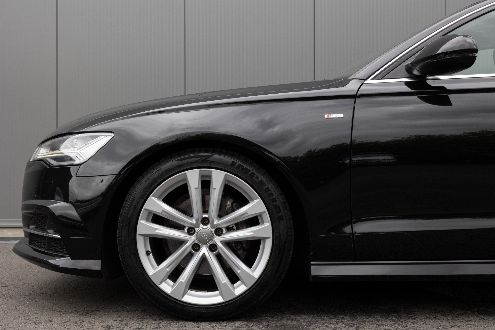 Audi A6 Avant 1.8 | 3X S-LINE | KEYLESS | TREKHAAK | NL-AUTO, 93 €/maand, 1700 kg, 750 kg, 5 stoelen