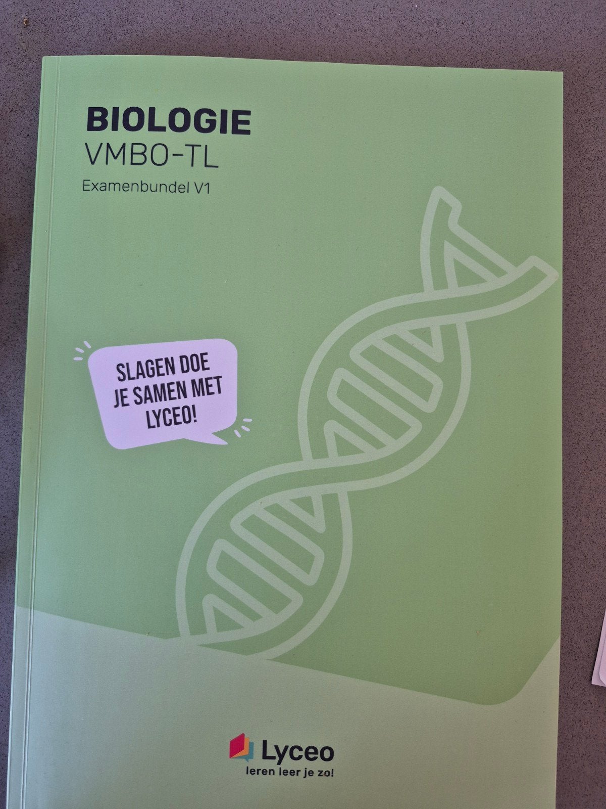 Biologie VMBO-TL Examenbundel V1 Lyceo, Ophalen of Verzenden, Zo goed als nieuw, VMBO, Biologie