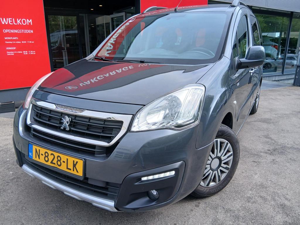 Peugeot Partner Tepee 1.2 PureTech Active Driem vervangen Tr, Auto's, Peugeot, Voorwielaandrijving, 12 maanden, Stof, Gebruikt