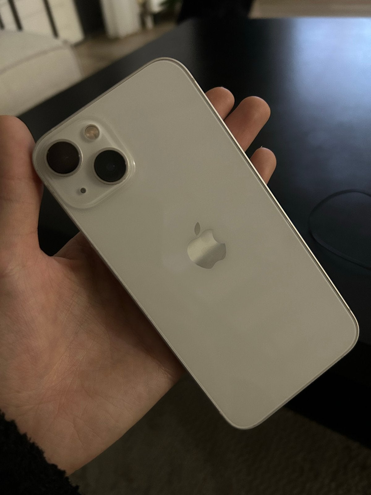 Foto 2 van iPhone 13 - Scherm beschadigd, nieuwe batterij
