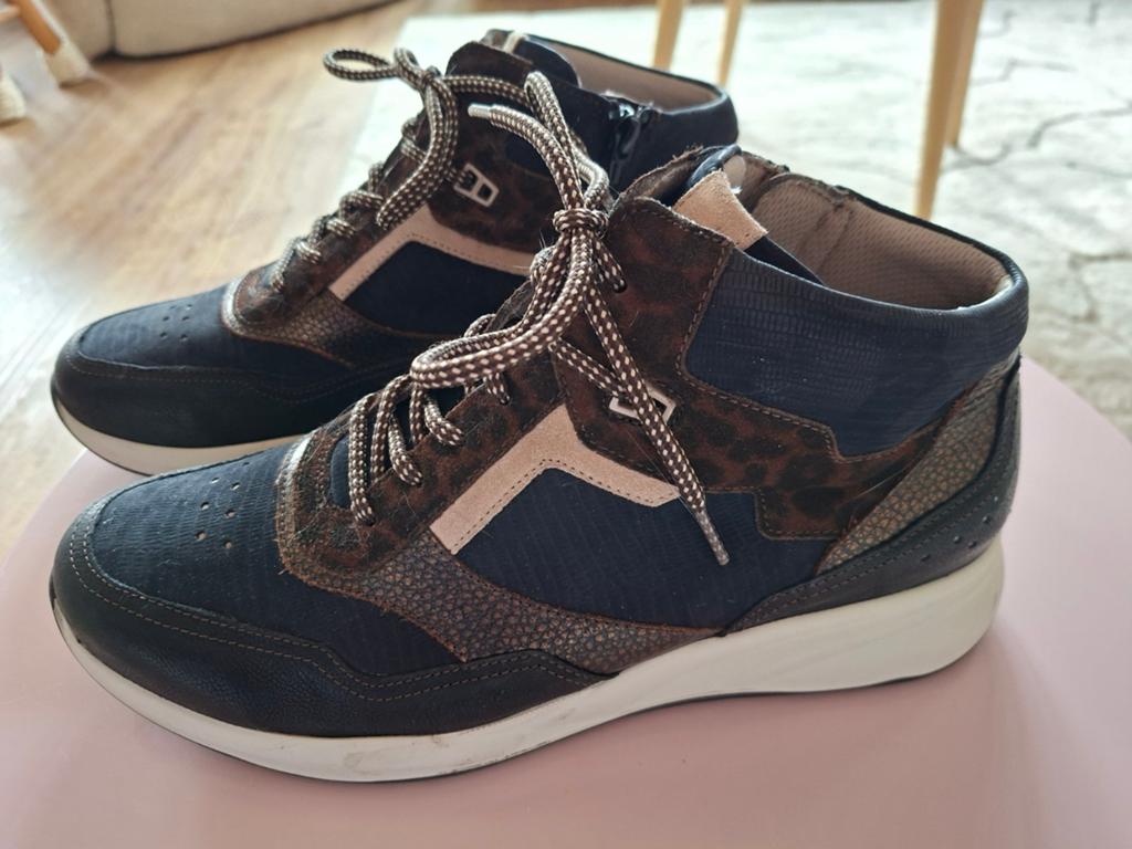 Nieuwe Durea (dure) schoenen. Maat 43, Ophalen of Verzenden, Nieuw, Zwart, Sneakers of Gympen