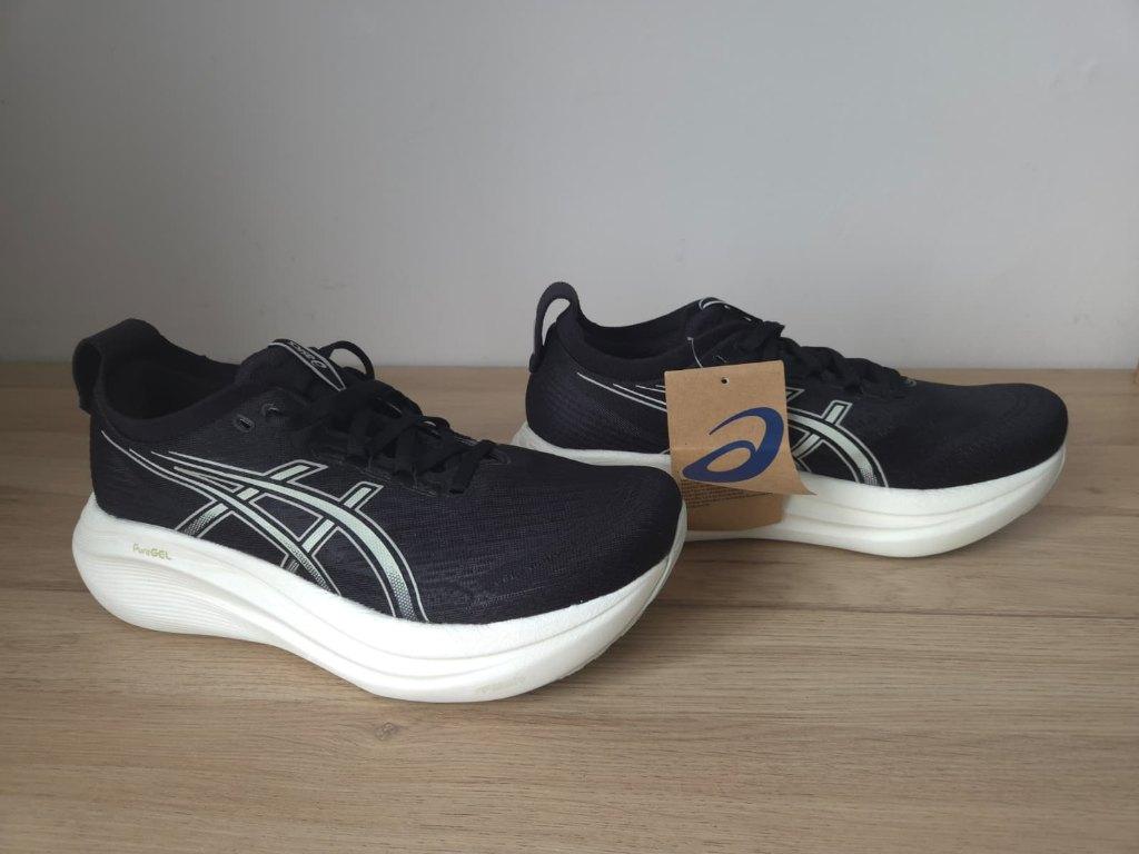ASICS GEL-NIMBUS 27 Hardloopschoenen Zwart/Wit, Sport en Fitness, Loopsport en Atletiek, Hardloopschoenen, Nieuw, Ophalen of Verzenden