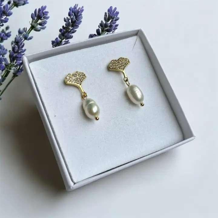 GINKGO PEARL DROPS Oorbellen met natuurlijke parel, Overige kleuren, DUESTELLE ITALIA, Nieuw, Ophalen of Verzenden