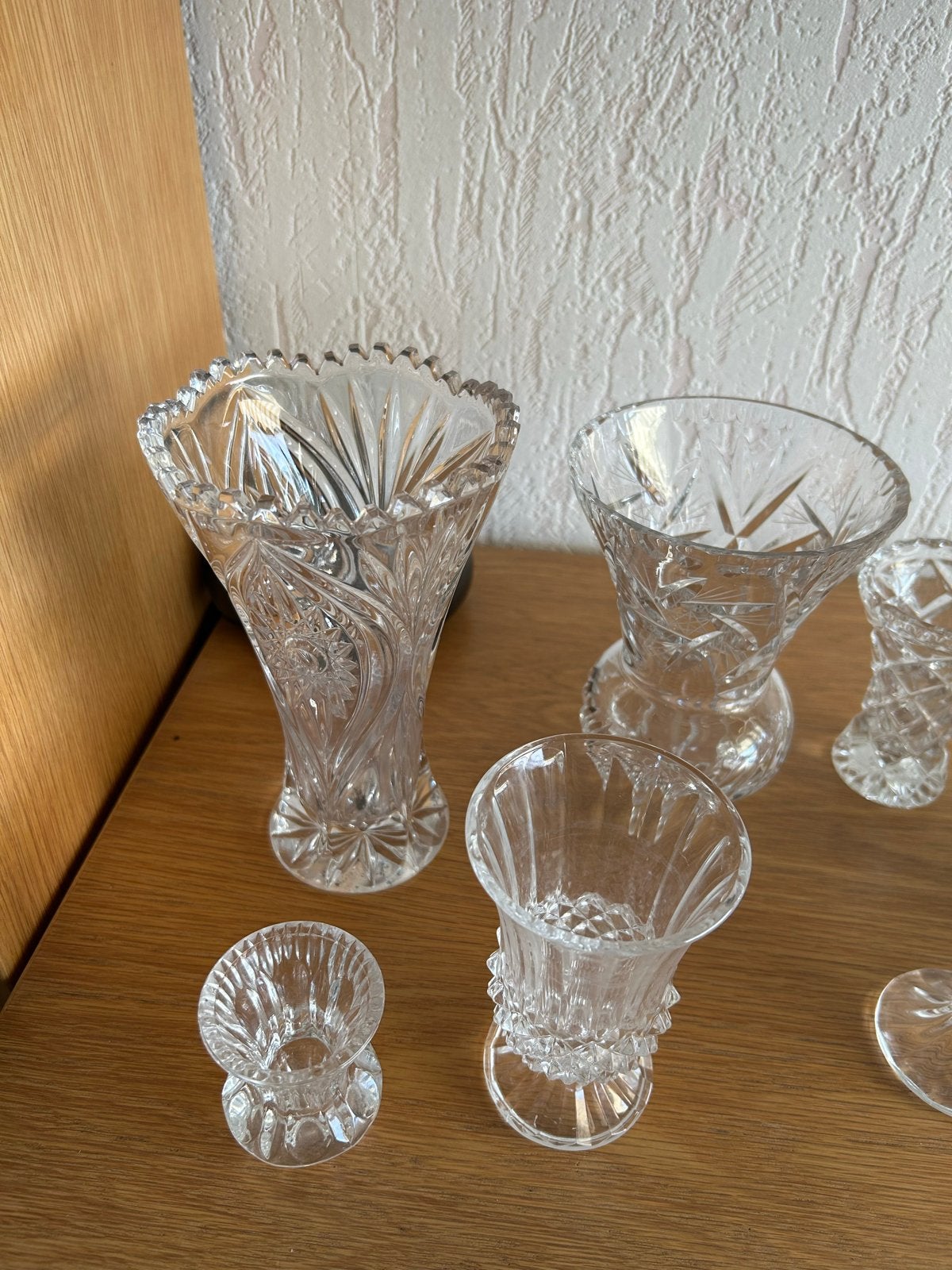 Set van 8 kristallen vazen - Diverse maten en patronen, Ophalen