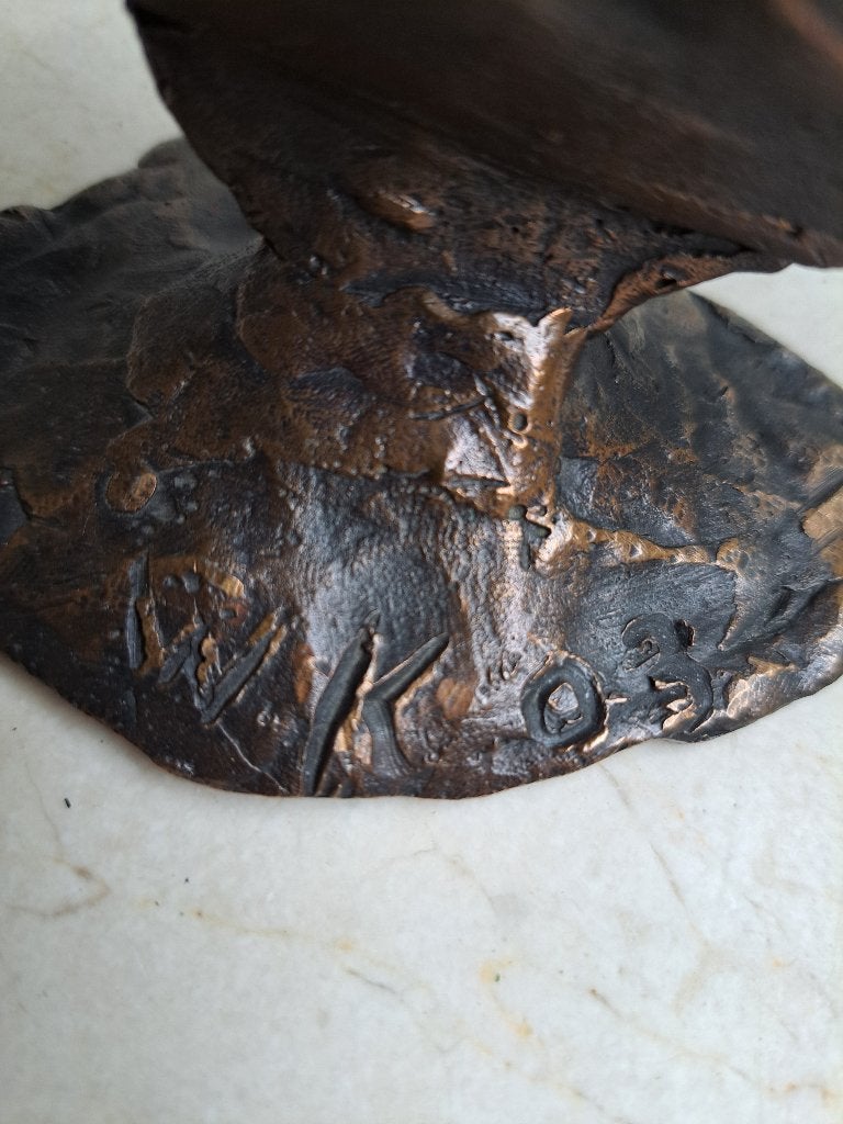 Abstract brons zeilbootje sculptuur, inscriptie W K, Ophalen, Brons