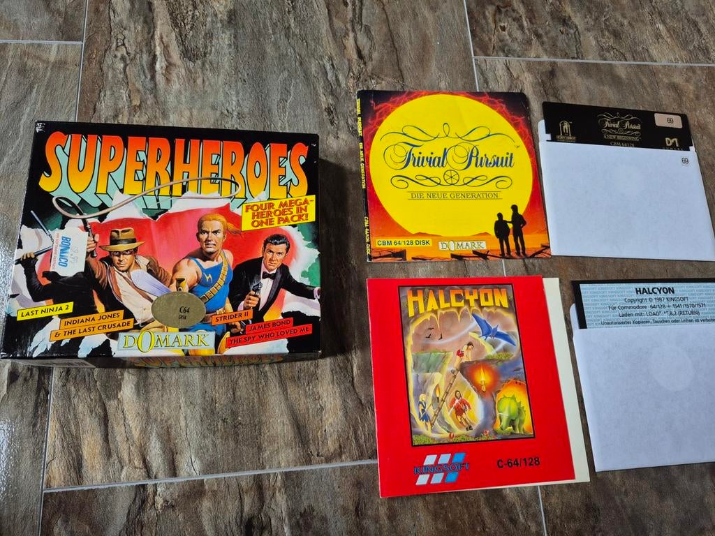 Commodore 64 disk spellen Super Heroes, Halcyon, Trivial, Avontuur en Actie, 1 speler, Ophalen of Verzenden, Zo goed als nieuw