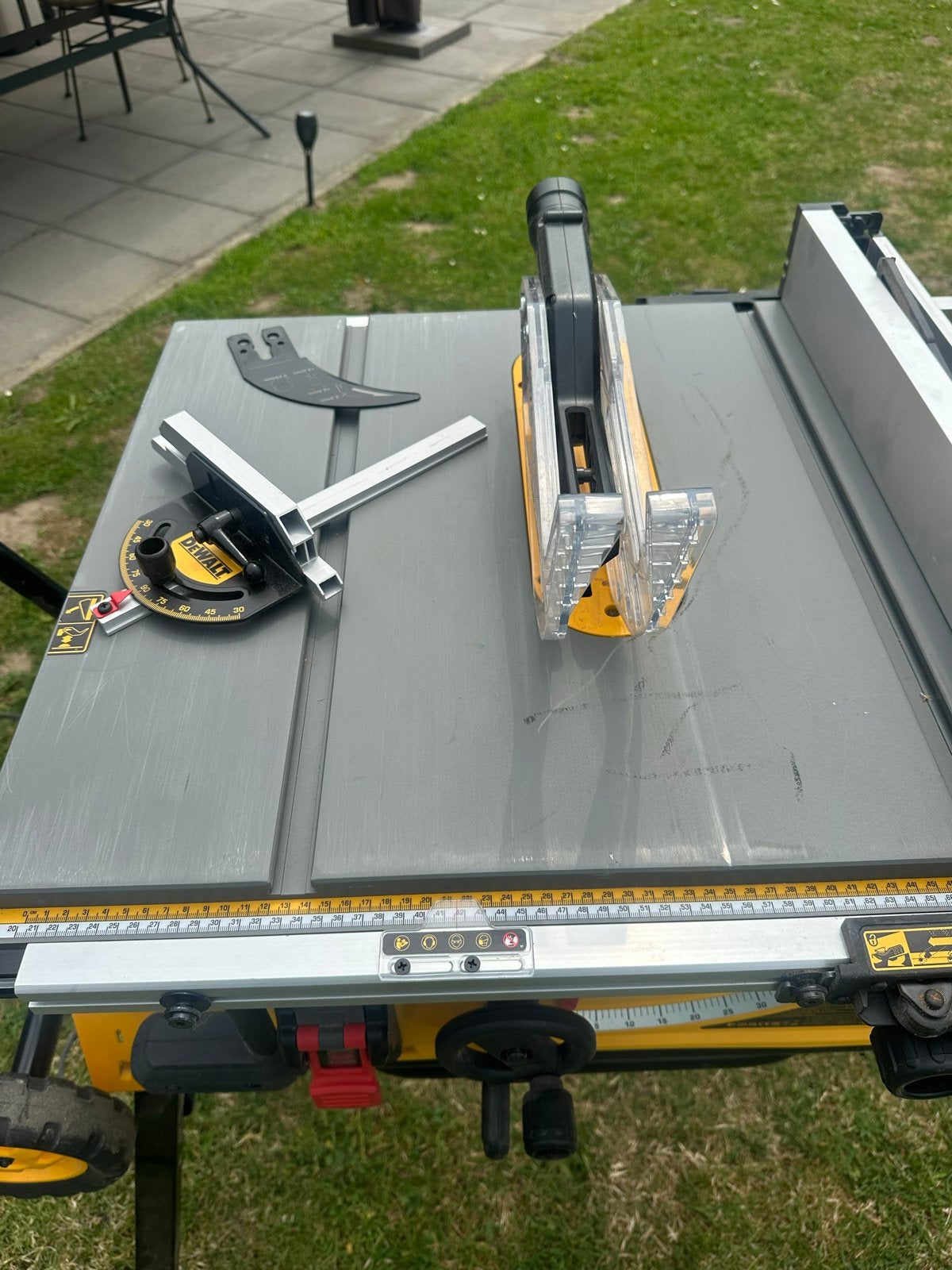Dewalt DWE7492 Tafelzaag - Krachtig en Nauwkeurig, Ophalen, Cirkelzaag, 70 mm of meer, Zo goed als nieuw