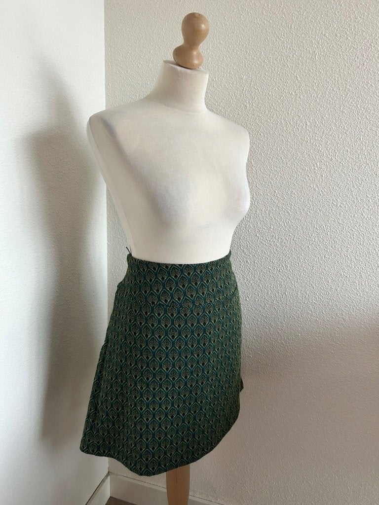 King Louie maat 40 Donkergroene rok 2814, Kleding | Dames, Rokken, Maat 38/40 (M), Ophalen of Verzenden, Zo goed als nieuw, Knielengte