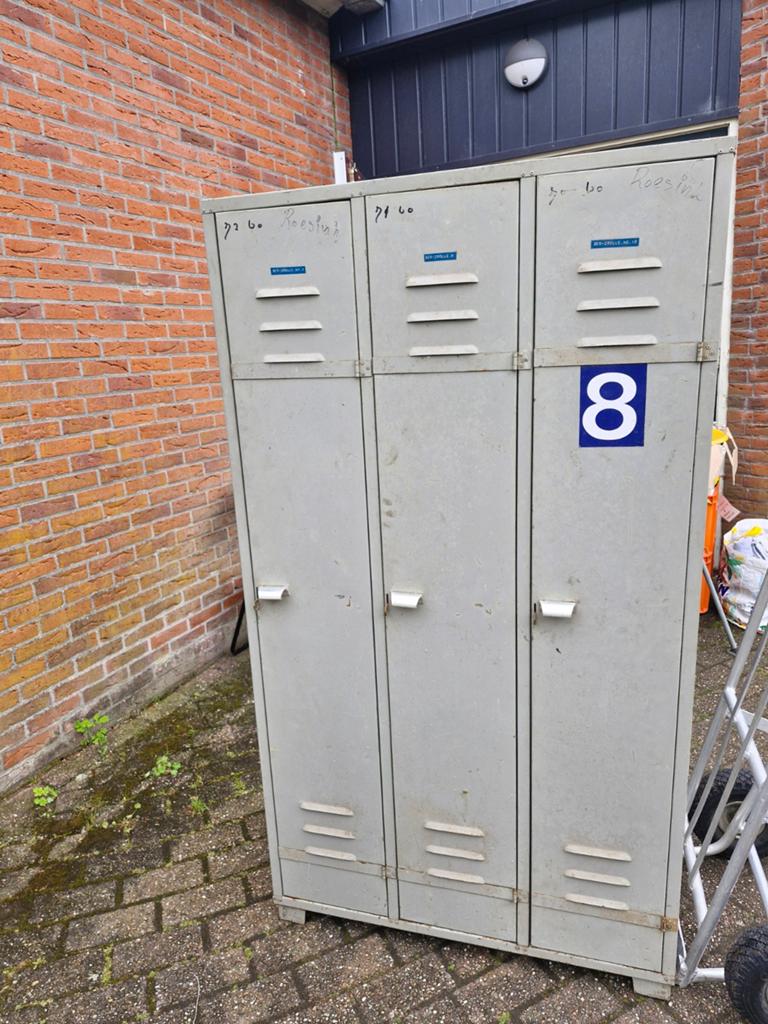 Vintage metalen lockers - 3-deurs, Ophalen, Gebruikt, Industrieel, Vintage