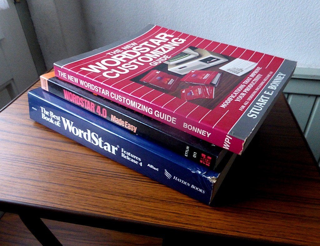 Drie engelstalige boeken over WordStar, Boeken, Informatica en Computer, Ophalen of Verzenden, Zo goed als nieuw, Software