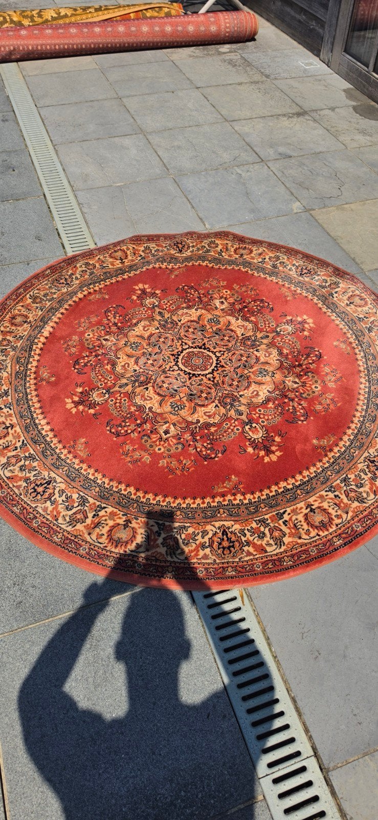 Prachtig groot vintage oud roze Perzisch tapijt rond, Huis en Inrichting, Stoffering | Tapijten en Kleden, Perzisch, 150 tot 200 cm