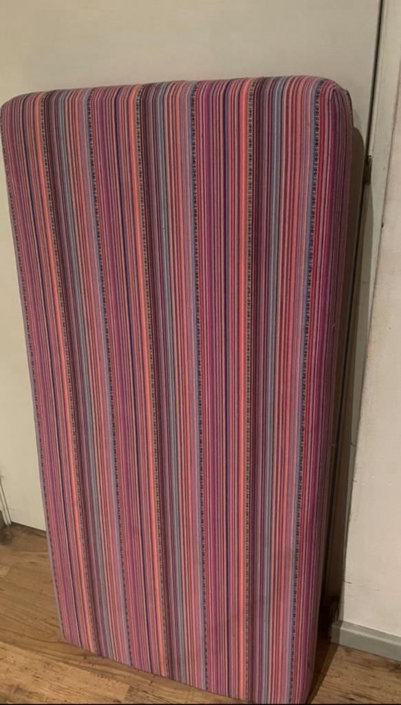 Klein matras 1.20 x 60, Caravans en Kamperen, Slaapmatten, Ophalen, Zo goed als nieuw