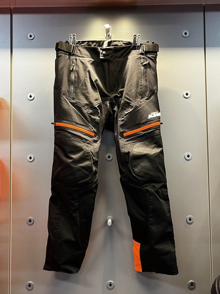 KTM APEX V4 PANTS, Motoren, KTM SPORTMOTORCYCLE GMBH, Press@ktm.com, Stalhofnerstrasse  5230 Mattighofen
