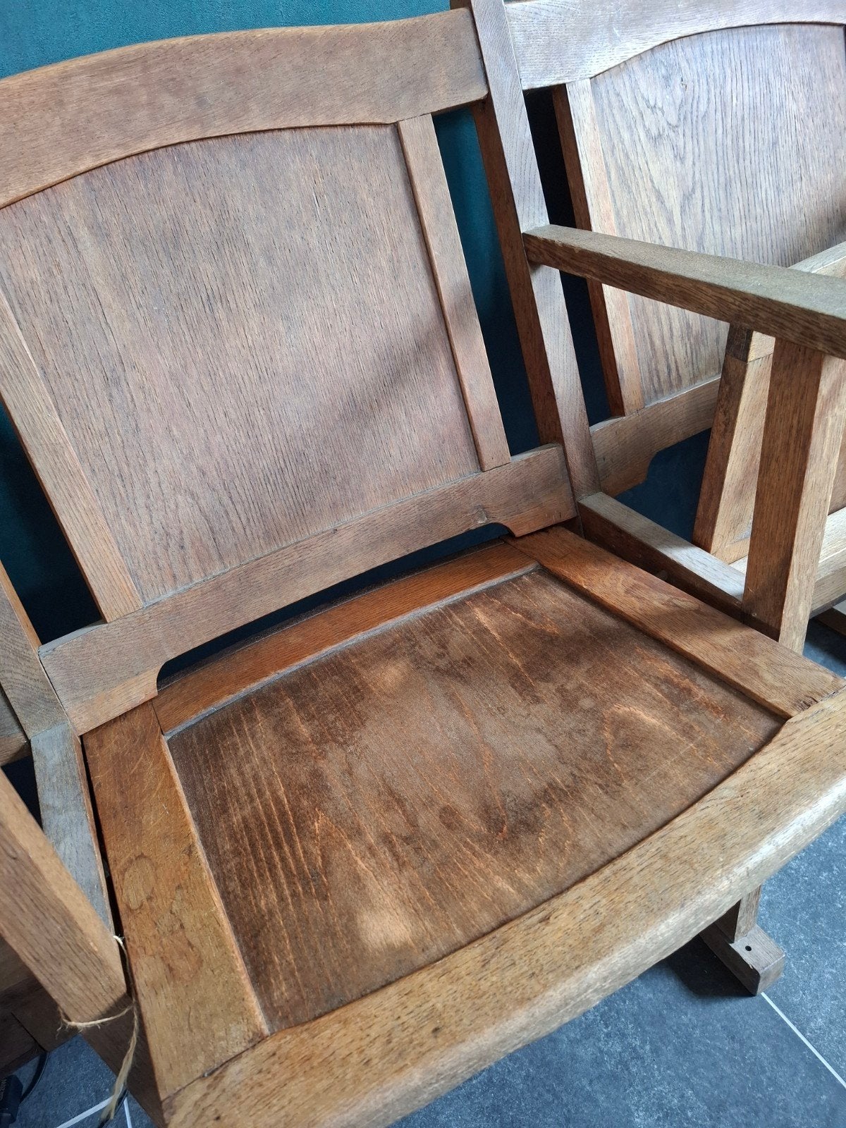 oude bioscoopstoelen, Ophalen