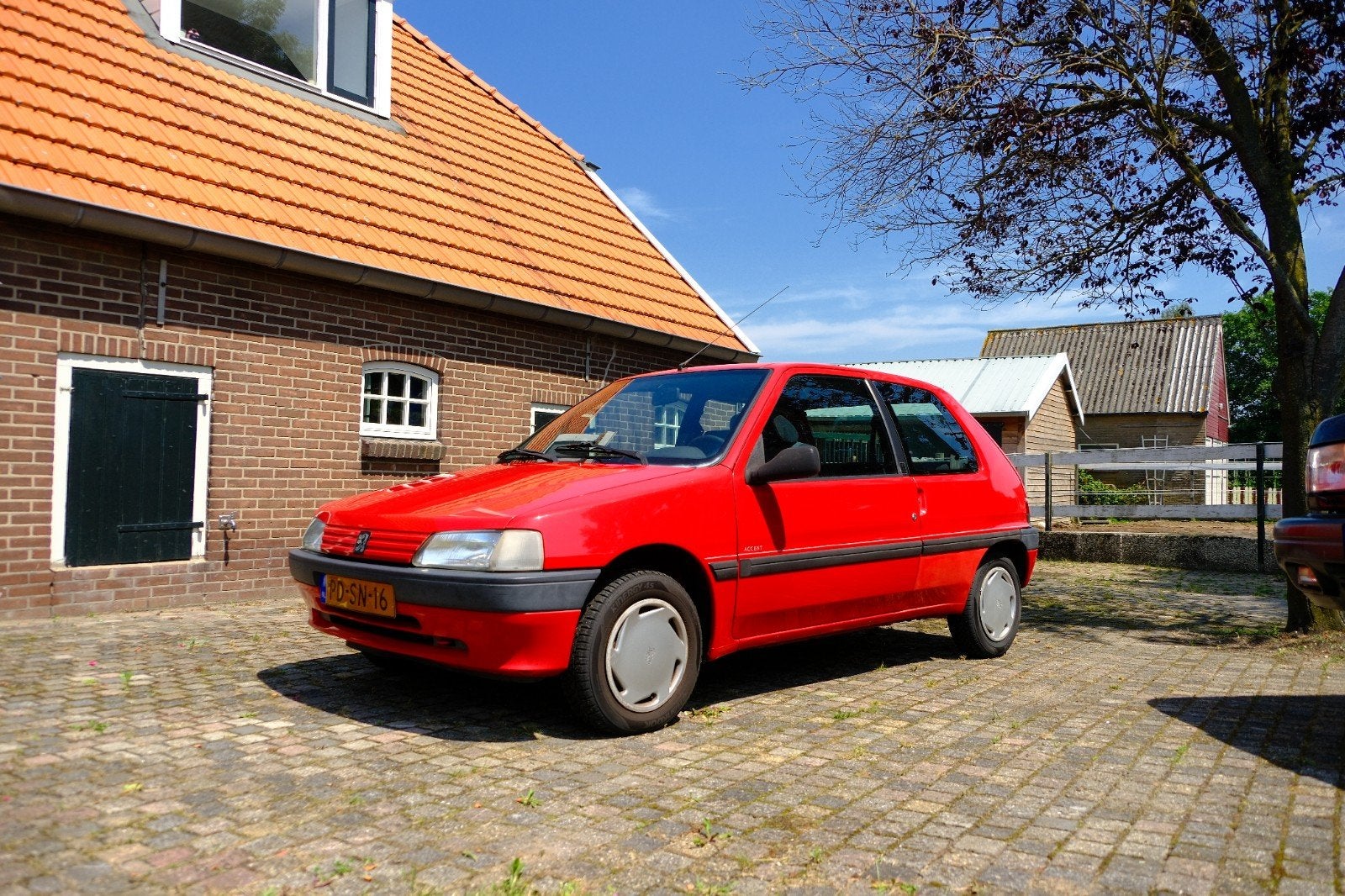 Peugeot 106 1.1 Accent 1996 Rood, Auto's, Peugeot, Particulier, Benzine, Hatchback, Handgeschakeld, Origineel Nederlands, Rood