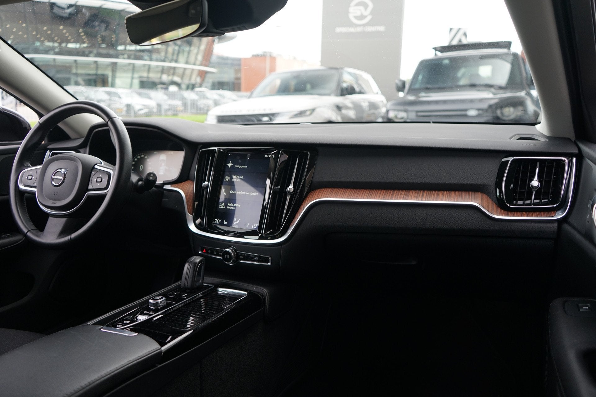 Volvo V60 2.0 T6 Twin Engine AWD Momentum Pro | Afneembare t, Automaat, 12 maanden, Gebruikt, 4 cilinders