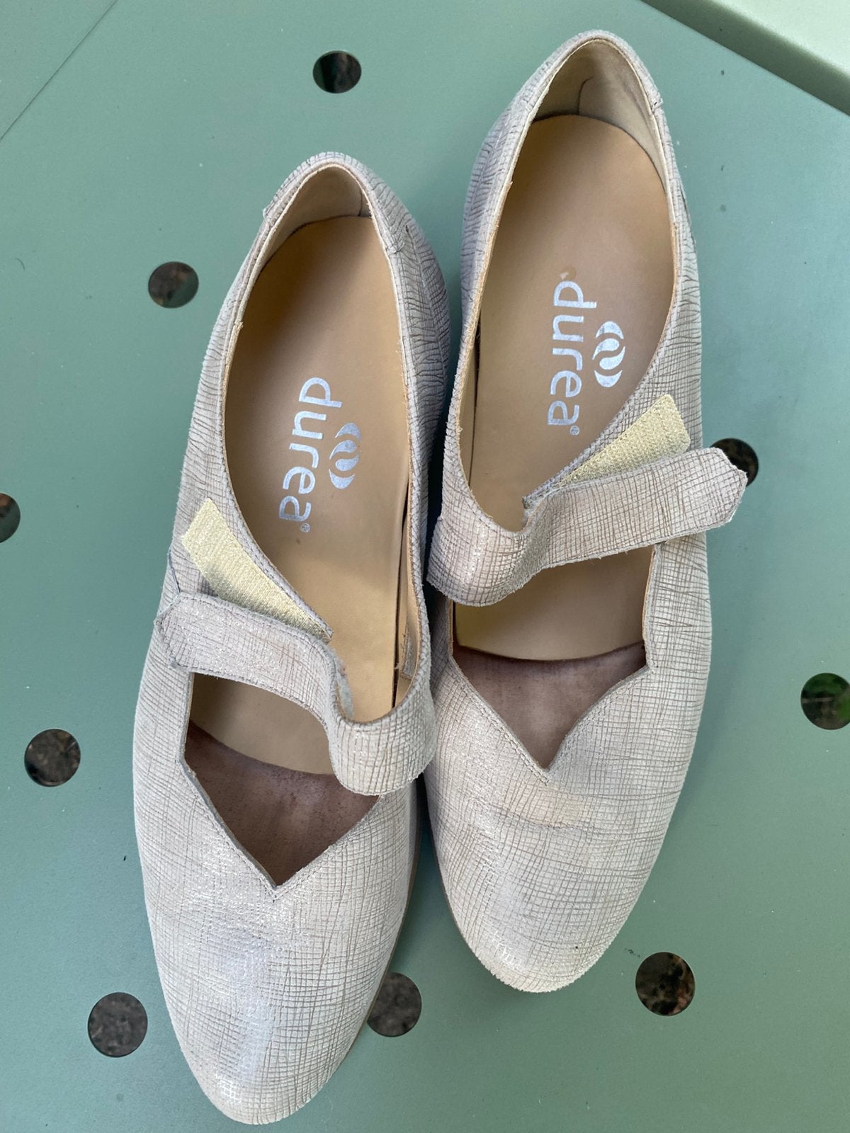 Fijne schoenen Durea 7,5 H (41), Pumps, Verzenden, Beige, Gedragen