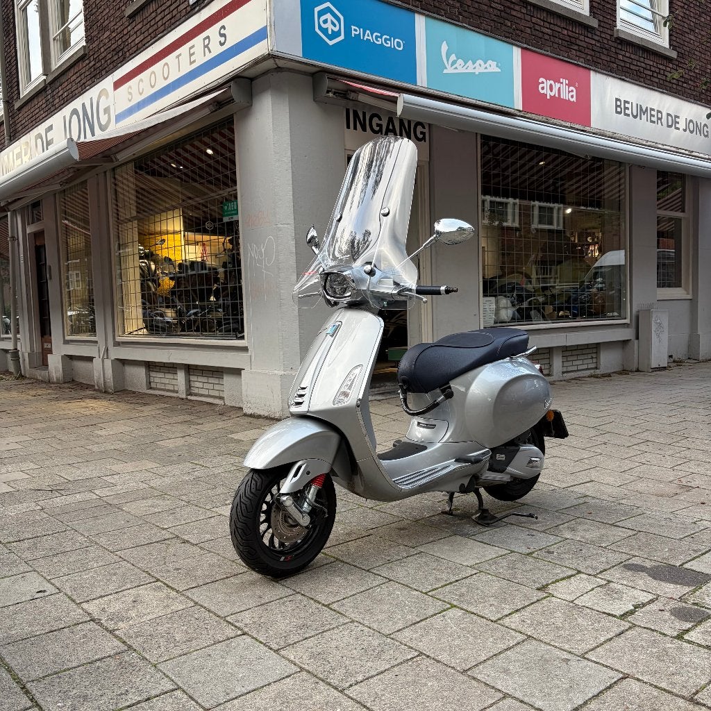 Vespa Sprint S 125 Porsche Grey Custom - 19/2/2022 - 4450 km, Overige modellen, Zo goed als nieuw, Vespa, Benzine