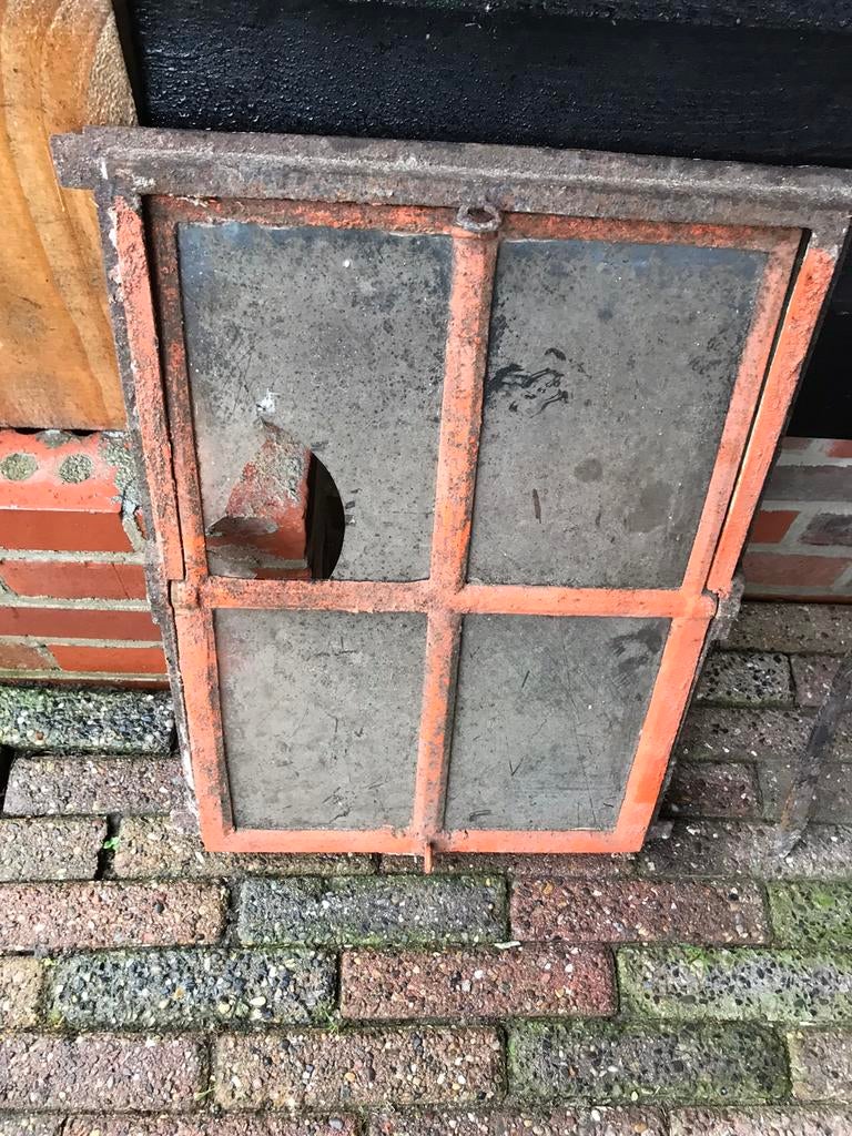 Gietijzeren stalraampje, Ophalen of Verzenden, Gebruikt